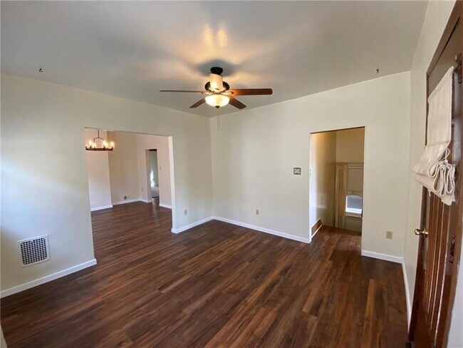 Building Photo - 1322 Mississippi Ave