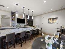 Foto del edificio - Diamond Oaks Village - 55+ Senior Living