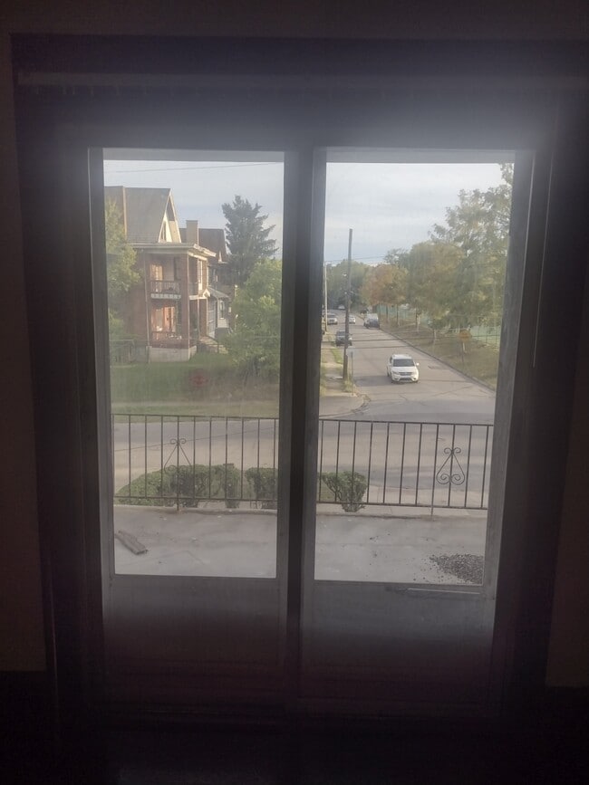 Building Photo - 960 Cleveland Ave