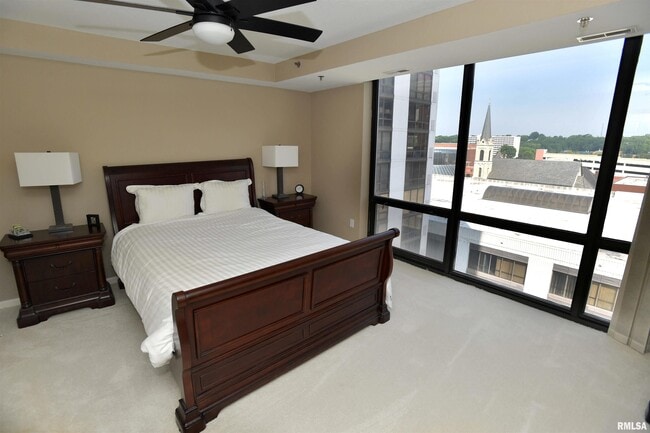 Foto del edificio - 123 SW Jefferson Ave