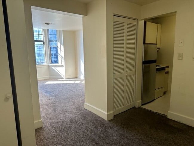 Foto del edificio - 213 N 2nd St