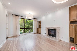 Foto del edificio - 2132 Century Park Ln