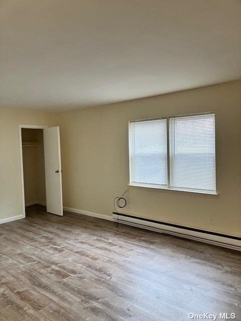 Foto del edificio - 39-8 Little Neck Pkwy