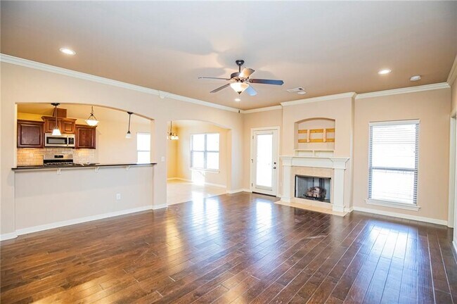 Foto del edificio - 2955 N Raven Ln