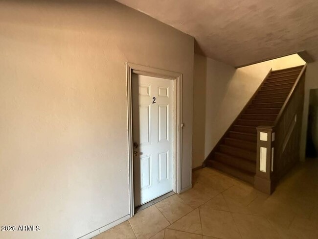 Foto del edificio - 1165 E 10th St