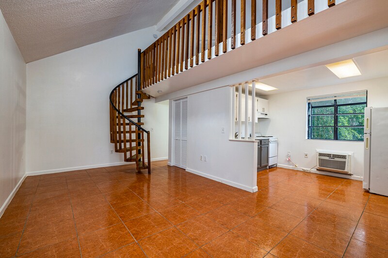 Foto principal - 2166 Bradford St