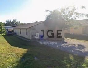 Building Photo - 198 Charlotte Ave
