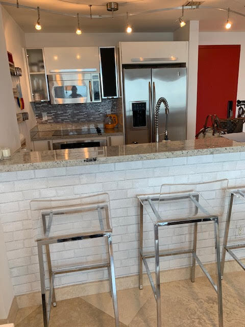 Foto del edificio - 601 NE 36th St