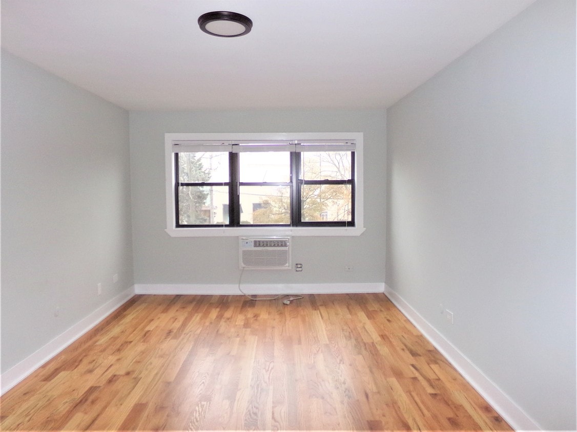 Living Room - 696 Elm Pl