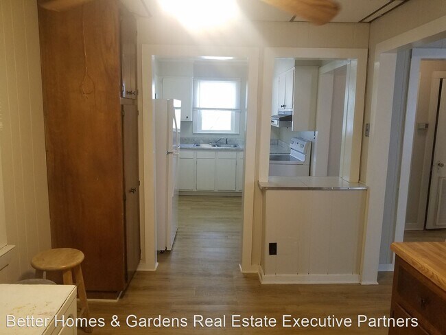Building Photo - 1 br, 1 bath House - 1519 and 1/2 Wrightsb...