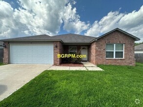 Building Photo - 16 Dunnaway Dr