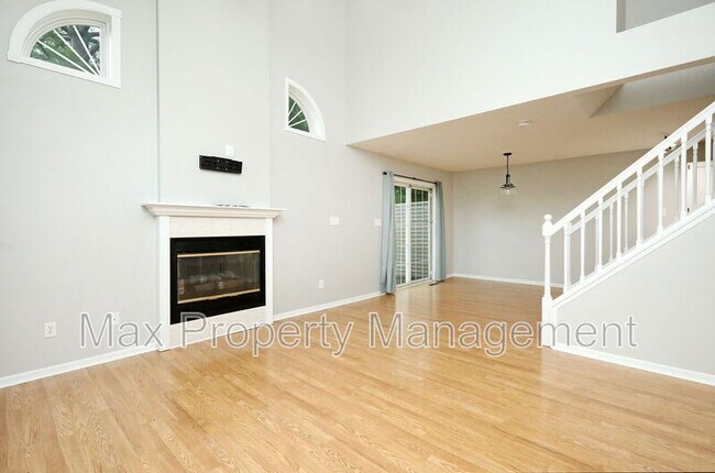 Building Photo - 1030 68th St