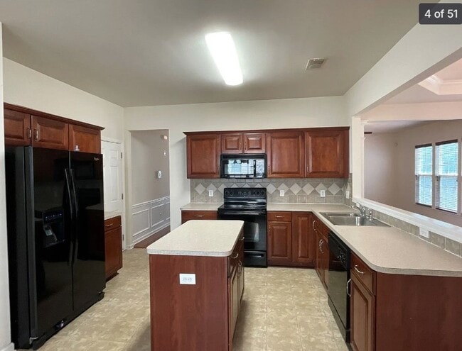 Building Photo - 11142 Cypress View Dr