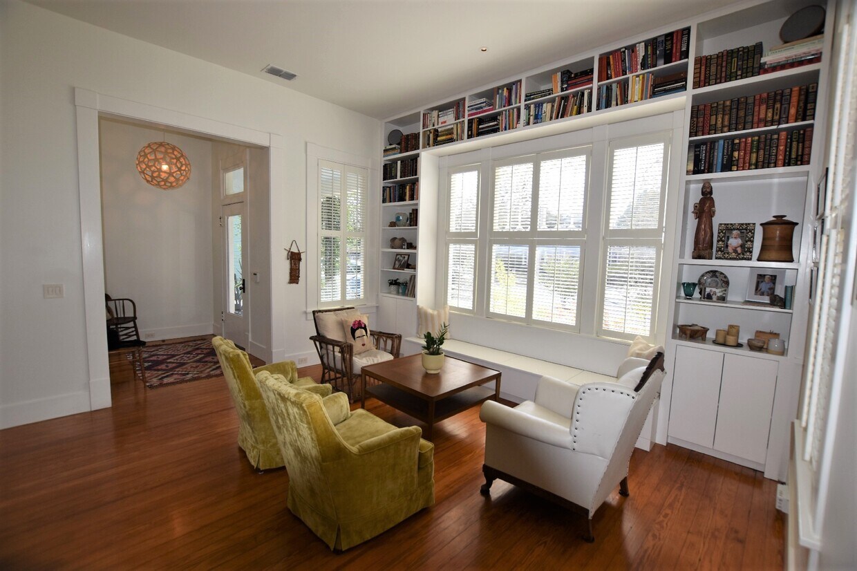 Foto principal - 302 Cedar St