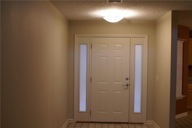 Building Photo - 1001 Murray Townsend Rd