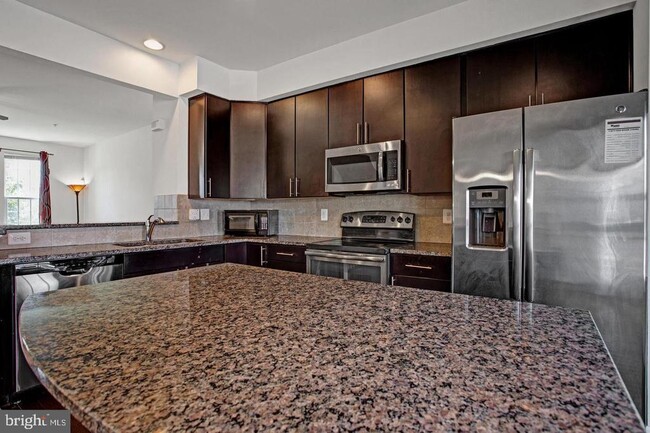 Building Photo - 5556 Peanuts Ln