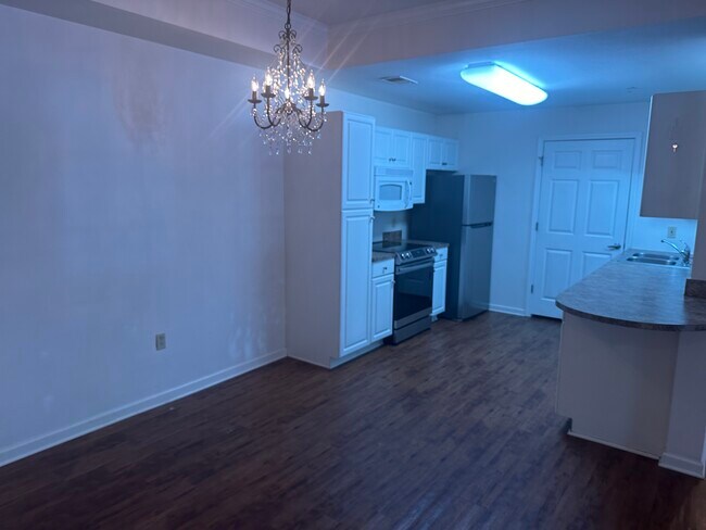 Building Photo - 4924 Bluffton Pky