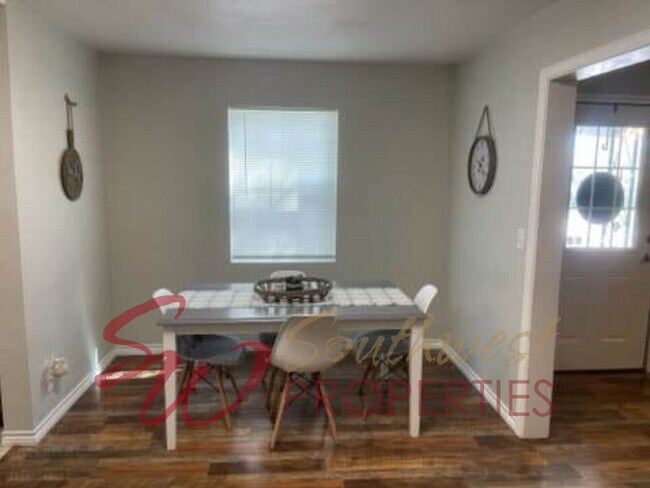 Building Photo - Spacious & Updated 3-Bedroom Home on Corner Lot