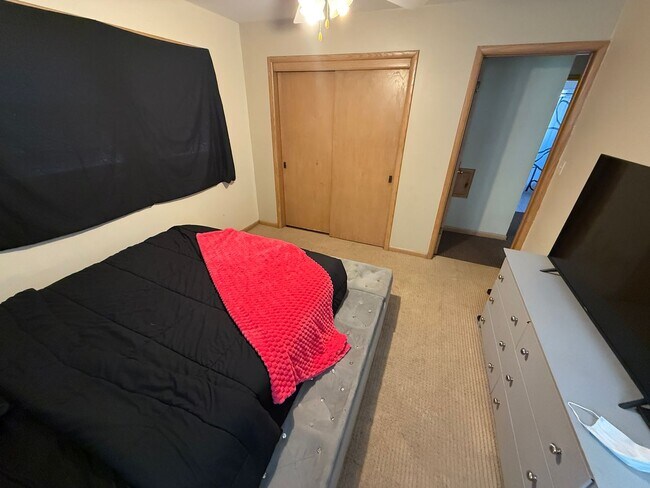 Foto del edificio - 5295 N Mohawk Ave