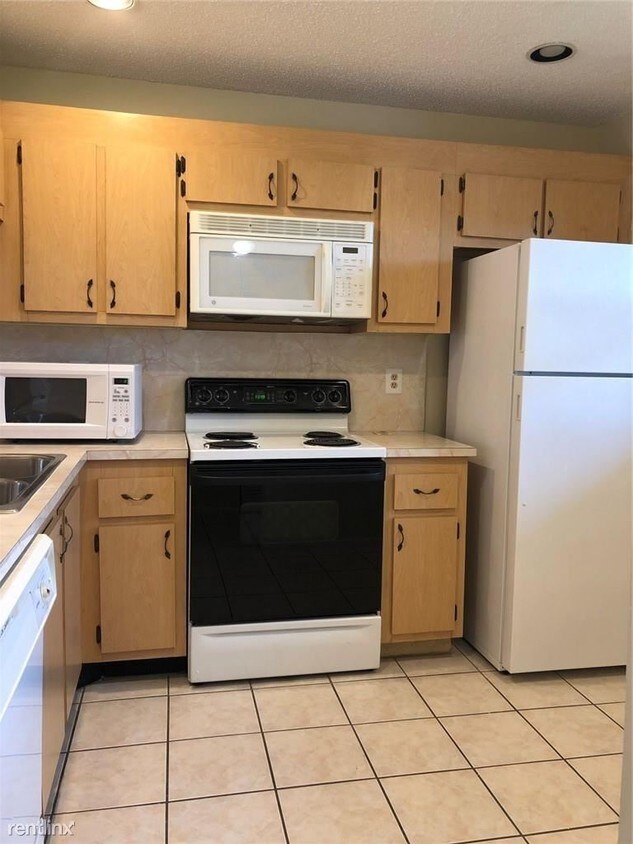 Primary Photo - 2 br, 2 bath Condo - 163 NW 93rd Ave