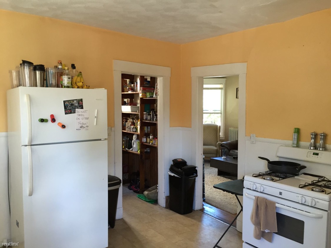 Building Photo - 3 br, 1 bath  - 528 Washington