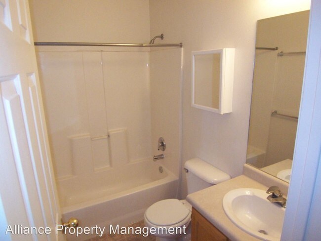Building Photo - 660 S 430 W