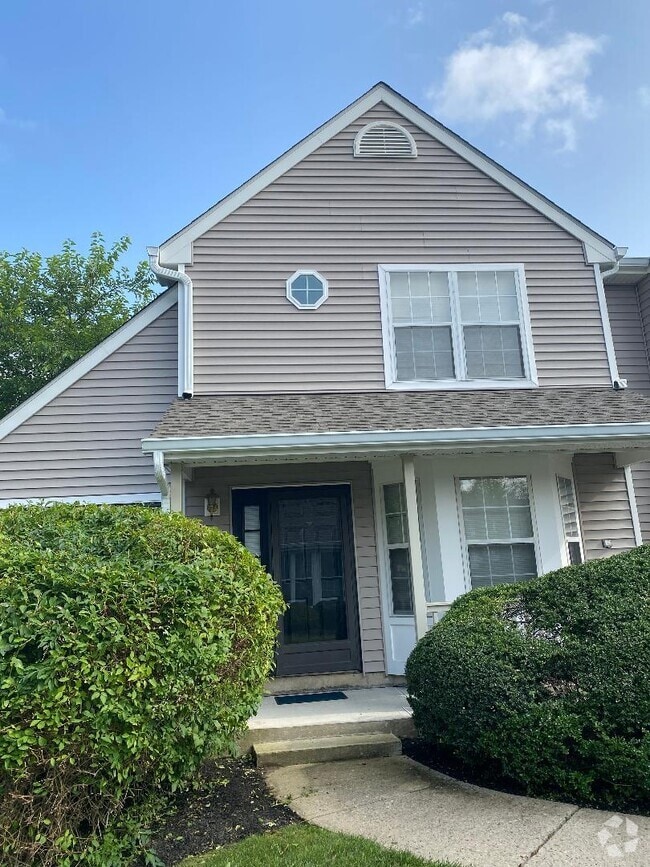 Building Photo - 10 Hopkinson Ct