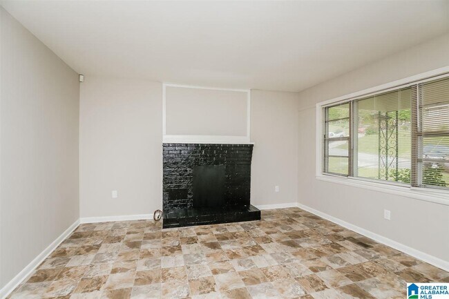 Foto del edificio - 1044 Southwood Dr