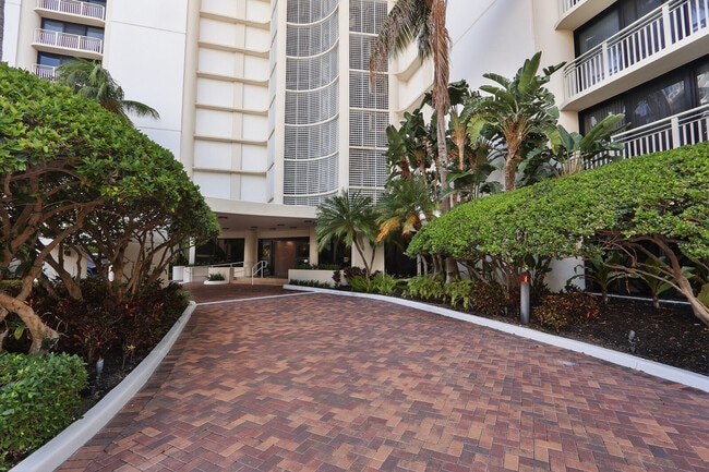 Photo - 3000 N Ocean Dr (Riviera Beach, FL) Townhome