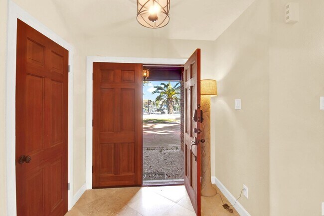 Foto del edificio - 50 Lazy Ln
