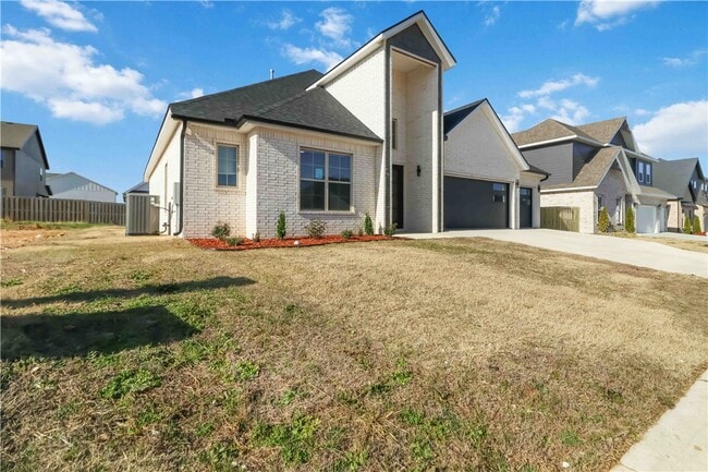 Building Photo - 500 Apollo Dr