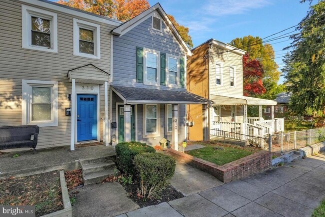 Photo - 312 57th St NE Townhome