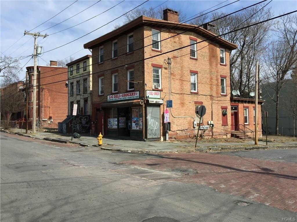 Foto principal - 362 Liberty St