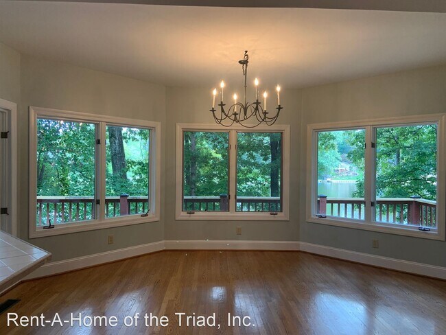 Building Photo - 3 br, 2.5 bath House - 6912 Wooden Rail Lane