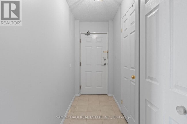 Building Photo - 32 Tannery St