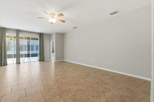 Building Photo - 145 Waterside Cir