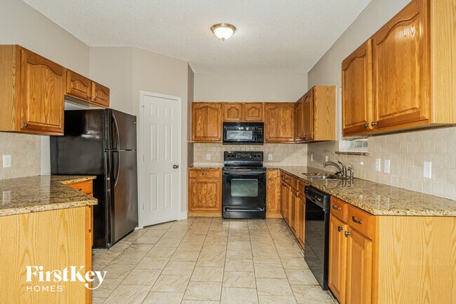 Foto del edificio - 1208 Indian Trail Rd