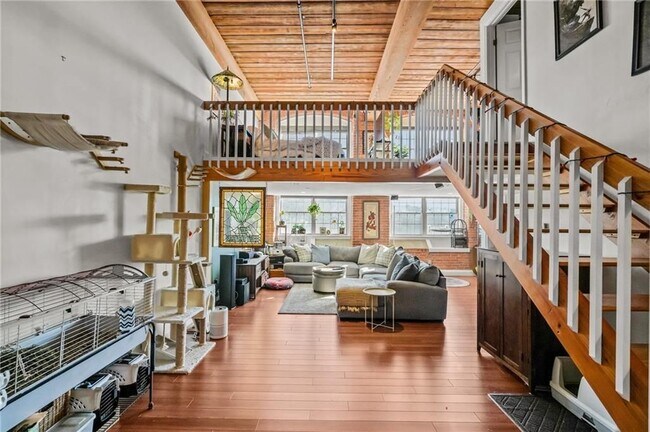 Foto del edificio - 1 Tupperware Dr