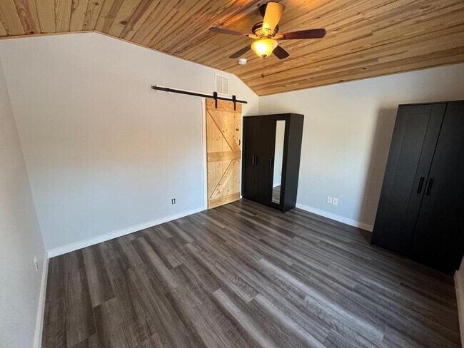 Foto del edificio - 1 Bedroom/1 Bathroom Tiny Home in Sulphur Rock