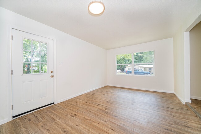 Building Photo - 1109 Booker Ave