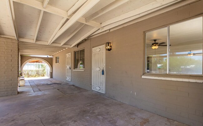 Foto del edificio - 4319 S 15th Ave