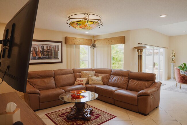 Foto del edificio - 10645 Wheelhouse Cir