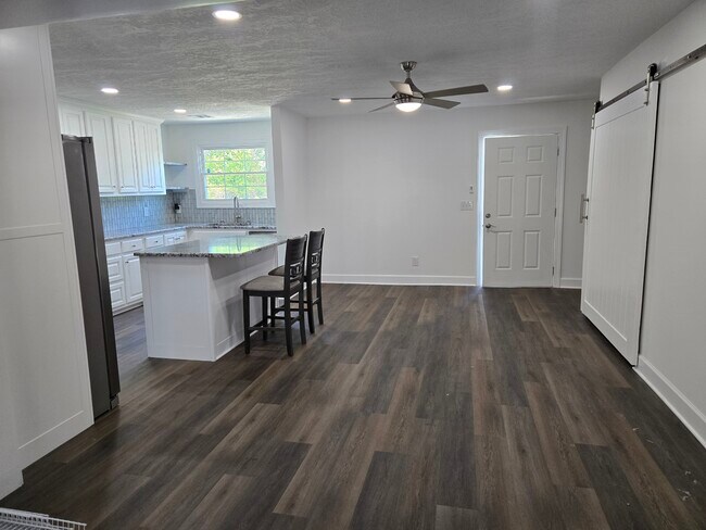 Foto del edificio - 2936 Whistler Ln