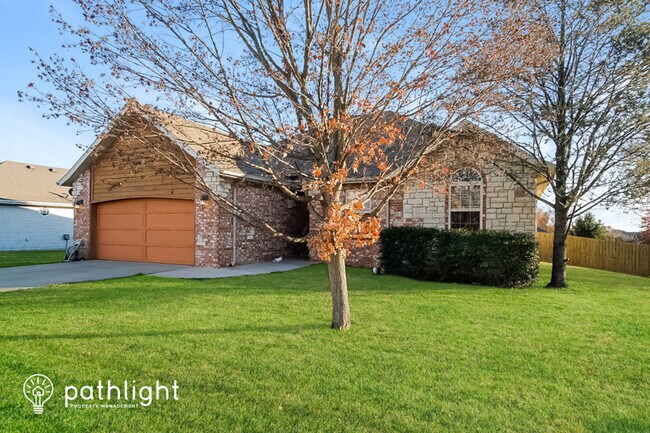 Building Photo - 920 East Weldon Drive