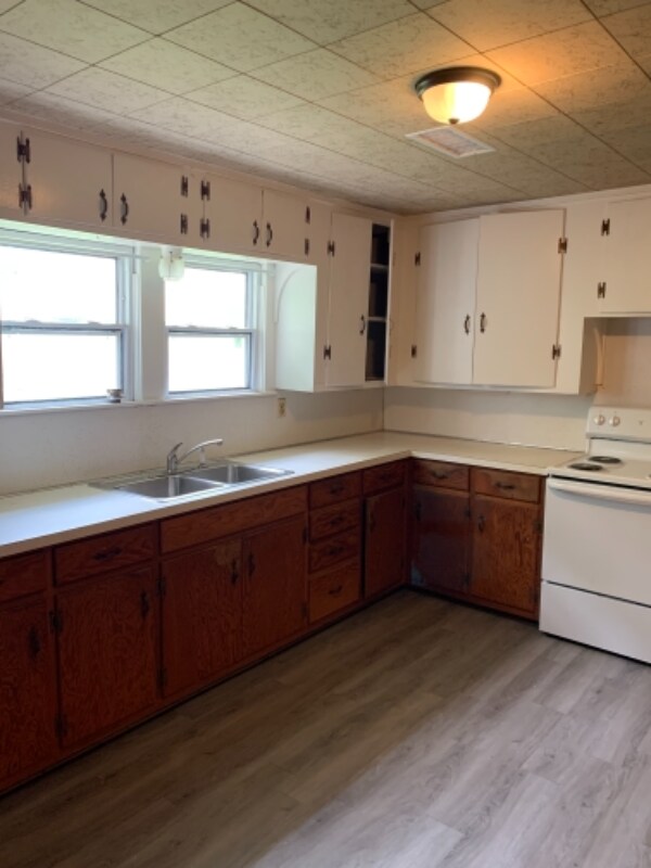 Foto del edificio - 1215 E 5th St