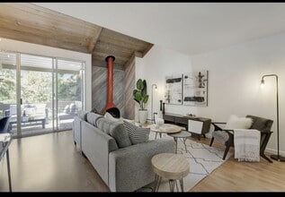 Building Photo - 505 Cypress Point Dr