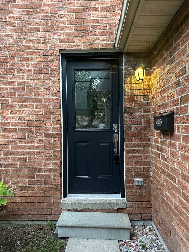 Building Photo - Hartsfield Lower