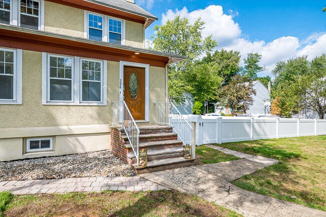 Photo - 364 Brightwood Ave House