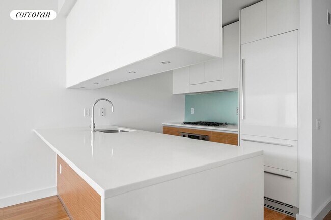 Foto del edificio - 555 W 59th St