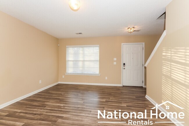 Building Photo - 141 Kingston Ridge Dr